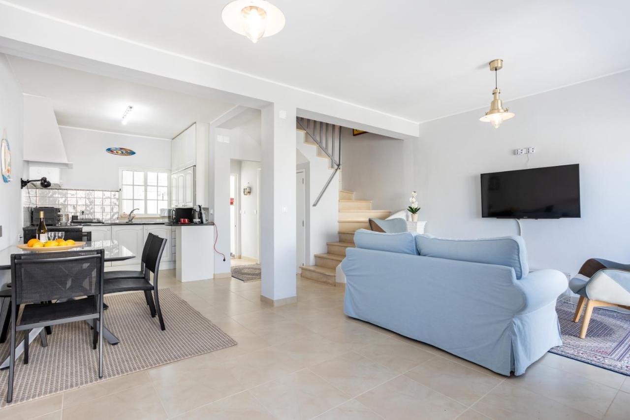 Newly Renovated 2 Bedroom Townhouse - Close To Salema Beach Exterior foto