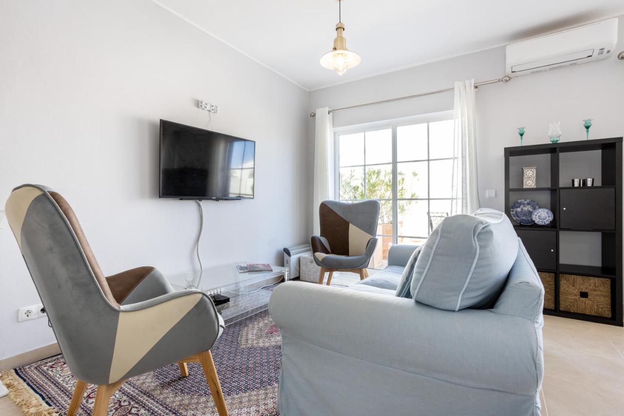 Newly Renovated 2 Bedroom Townhouse - Close To Salema Beach Exterior foto